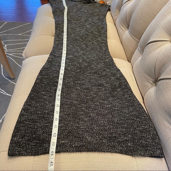 Max Studio Sleeveless Long Knit Turtleneck Sweater Dress - Picture 6 of 7